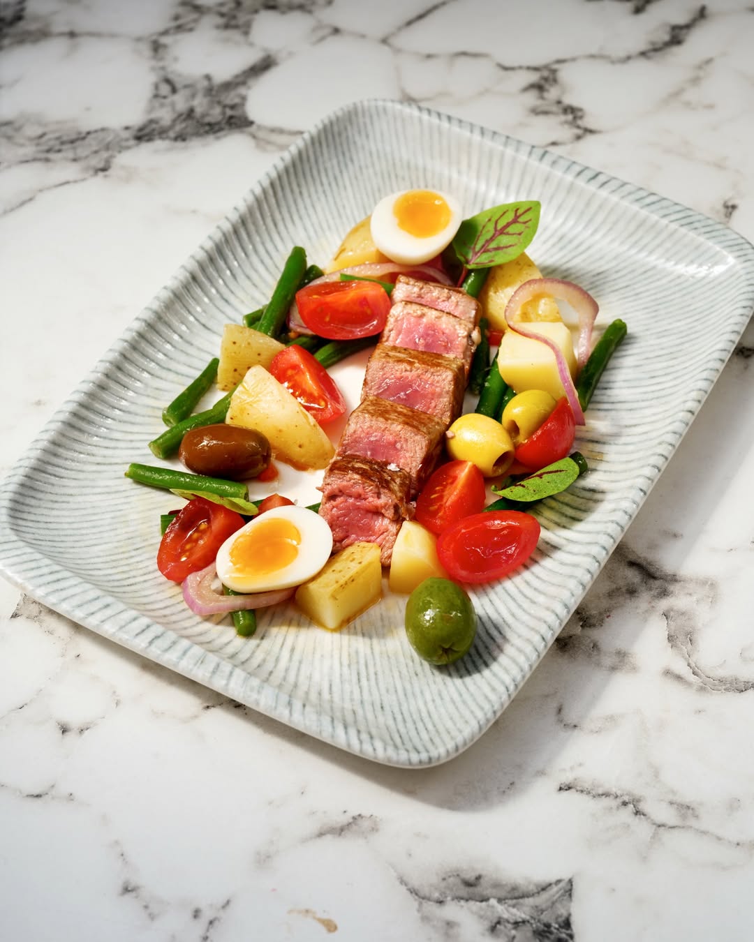 Classic salade niçoise